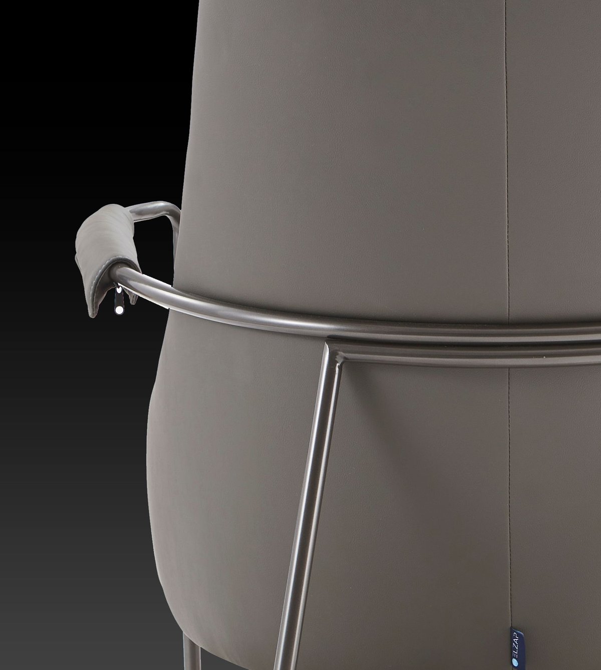 Fotel Lusso detal rzut z tyłu